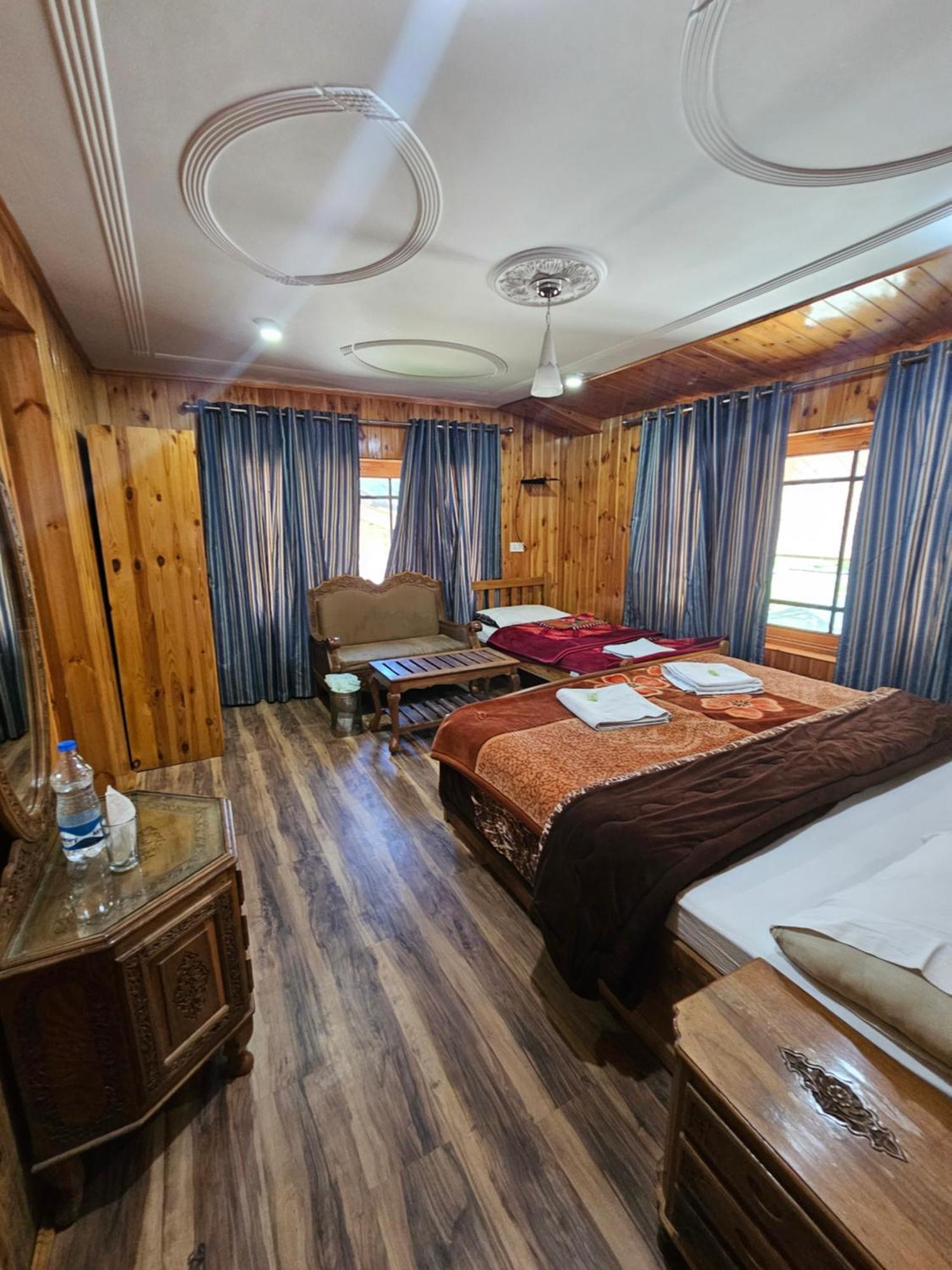 Hotel Barzman Sonāmarg Zewnętrze zdjęcie