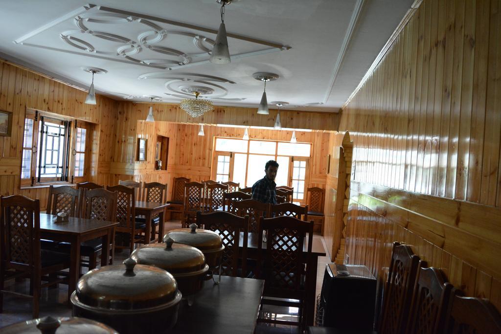Hotel Barzman Sonāmarg Zewnętrze zdjęcie